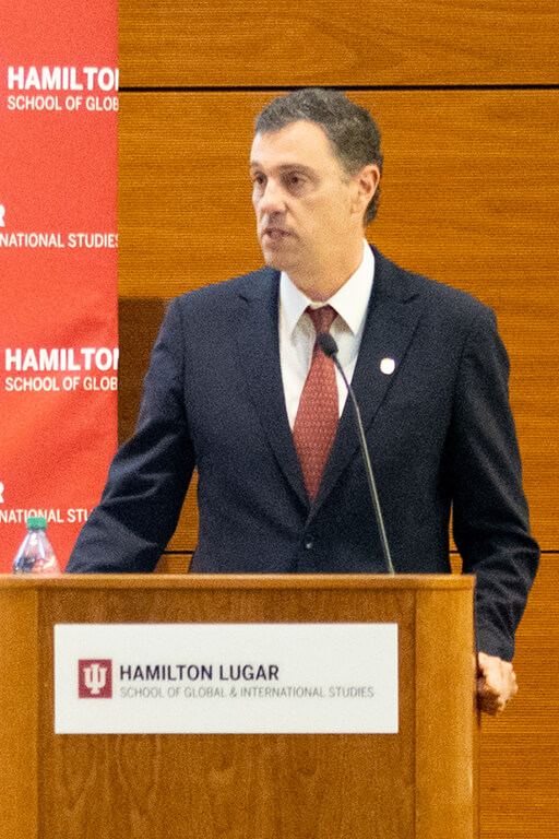 John Ciorciari speaking to an audience.